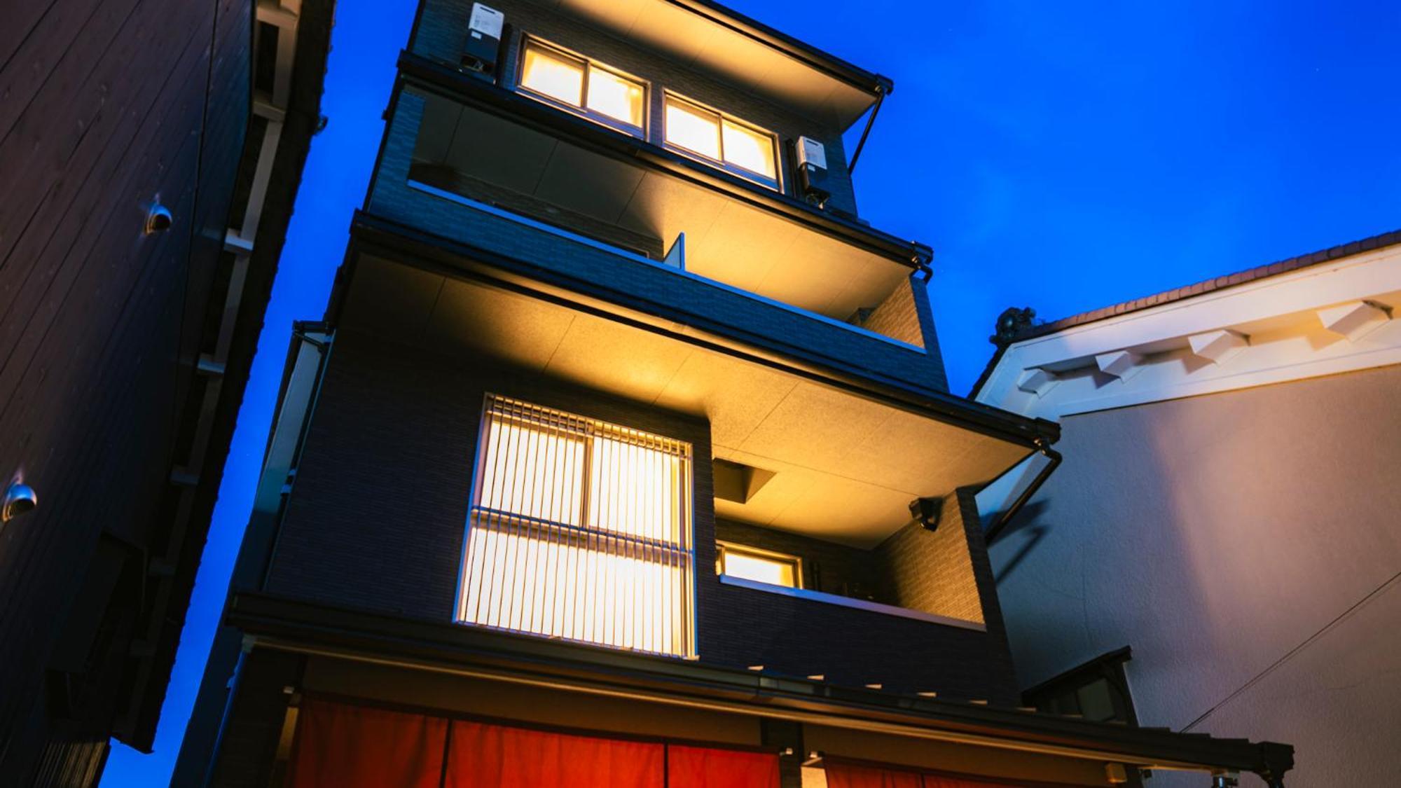 Modish Nijo Enmachi Apartment Kyoto