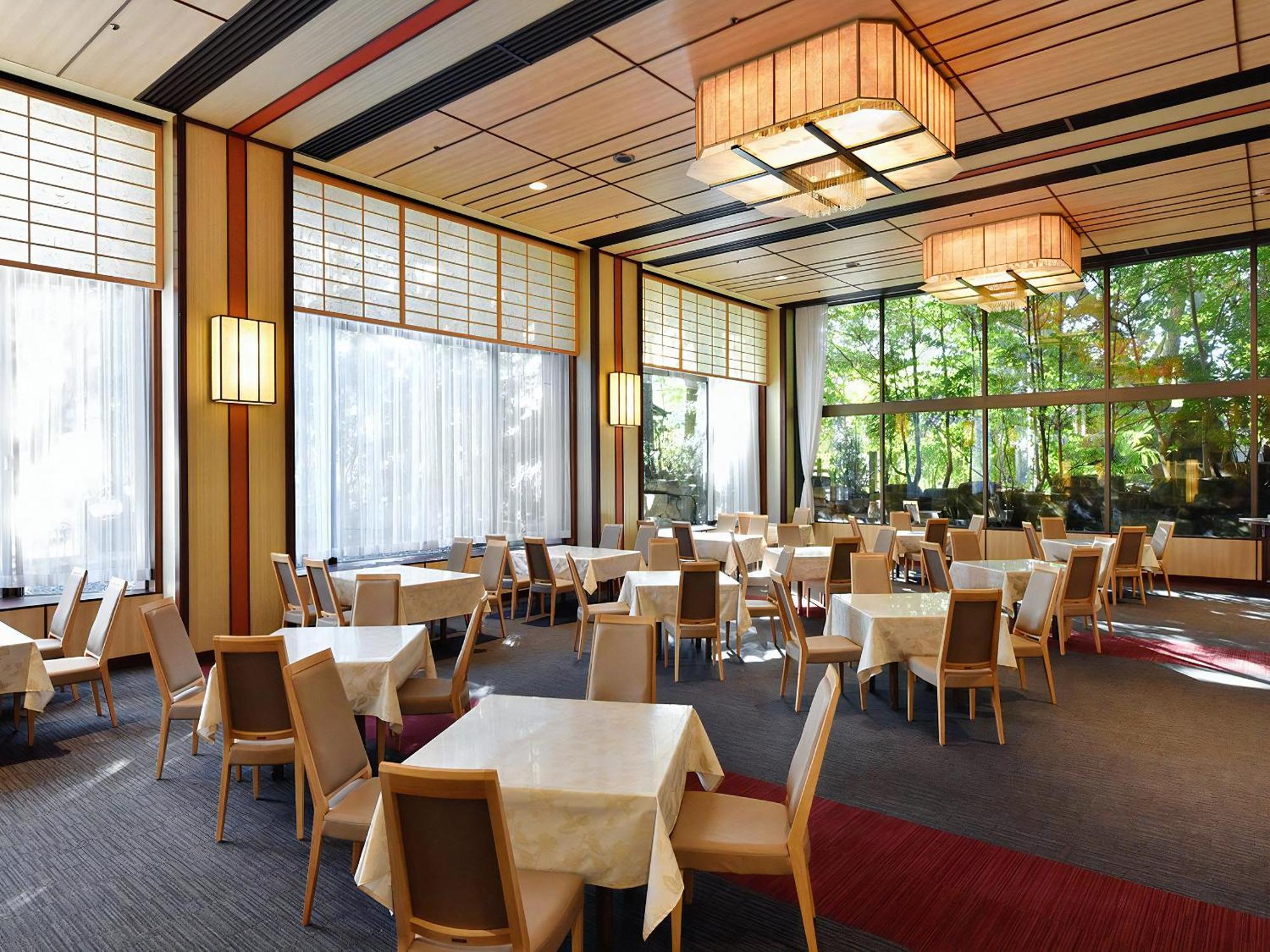 Hotel Heian No Mori 4*