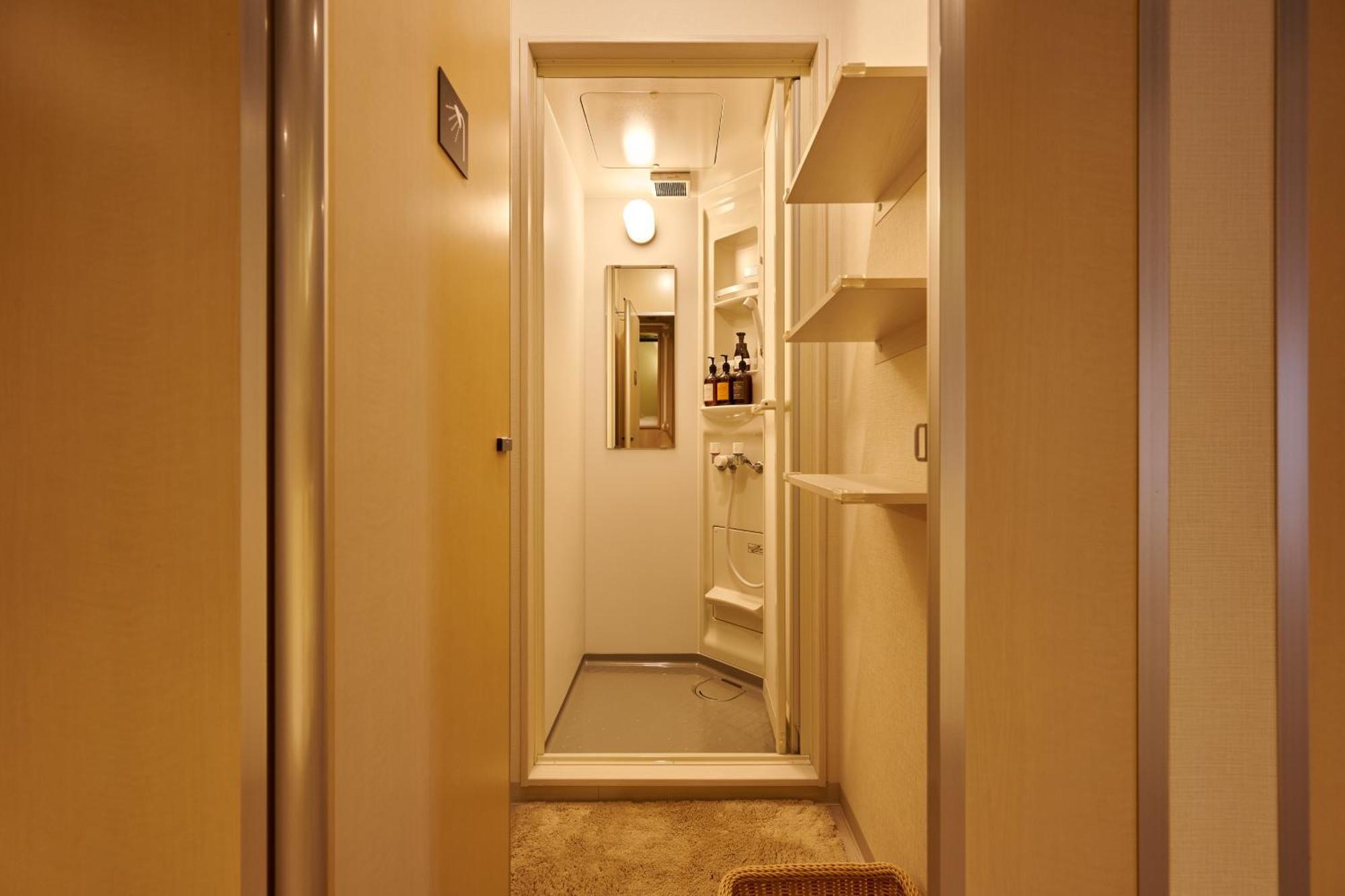 Capsule Continue Nijojokita Capsule hotel Kyoto