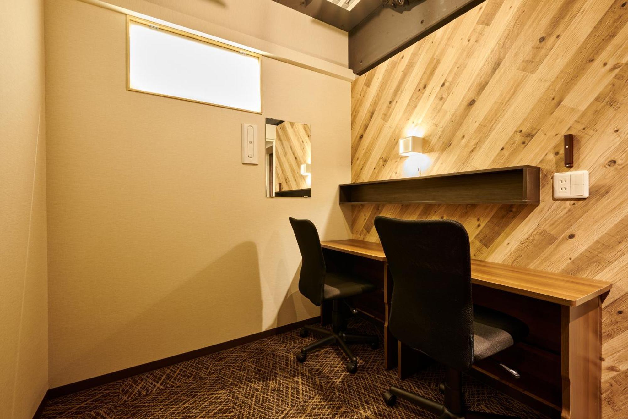 Capsule hotel Capsule Continue Nijojokita *