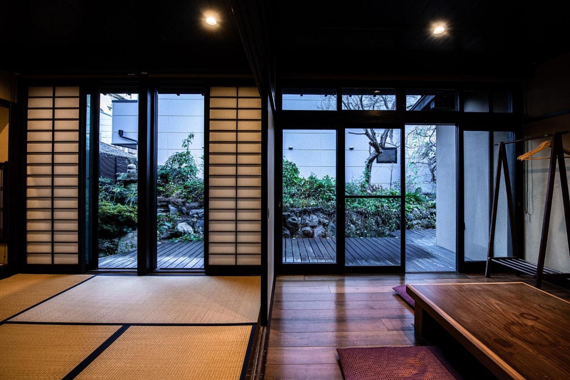 Holiday home Nishijin Five Crossroads - Vacation 18405