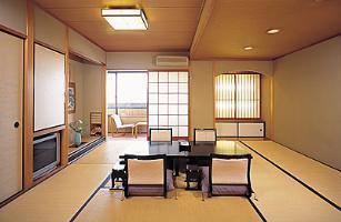 Hotel Arashiyama Onsen Hanaikada 4*