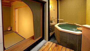 Arashiyama Onsen Hanaikada Hotel Kyoto