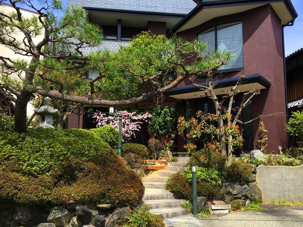 Hananobou Kinkakuji-michi * Kyoto