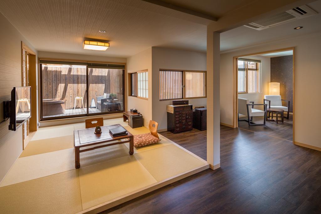 Nazuna Kyoto Nijo-Jo Kyoto