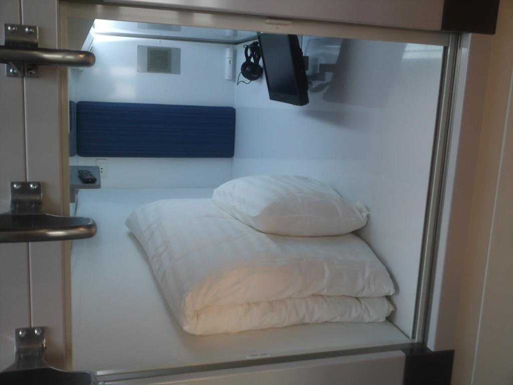 Capsule hotel Capsule Square