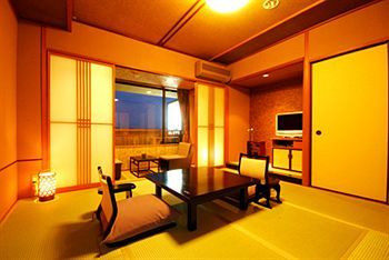 Arashiyama Onsen Hanaikada Hotel 4*