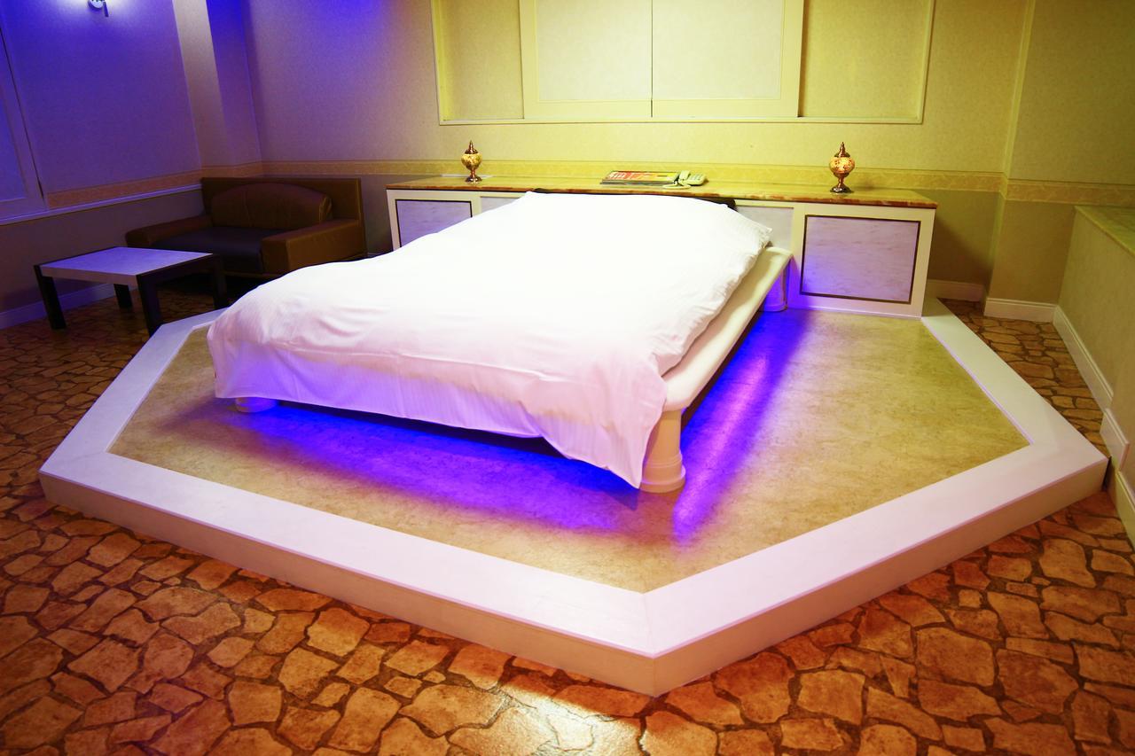 Love hotel Crown (adults Only) Kyoto