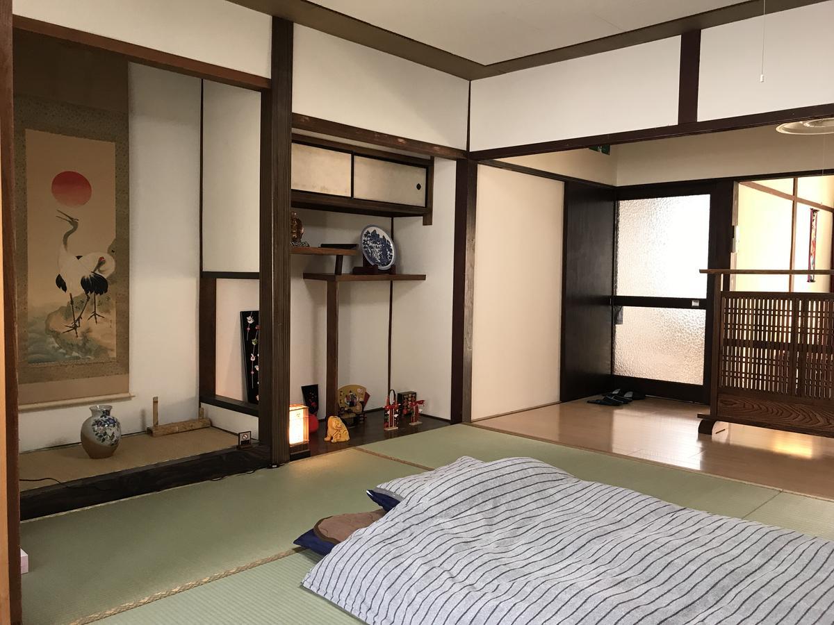 Ryokan Gina House *