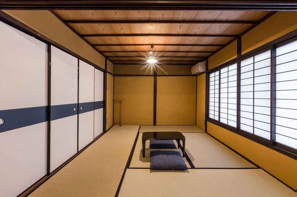 Traditional Bifuku Roujiya