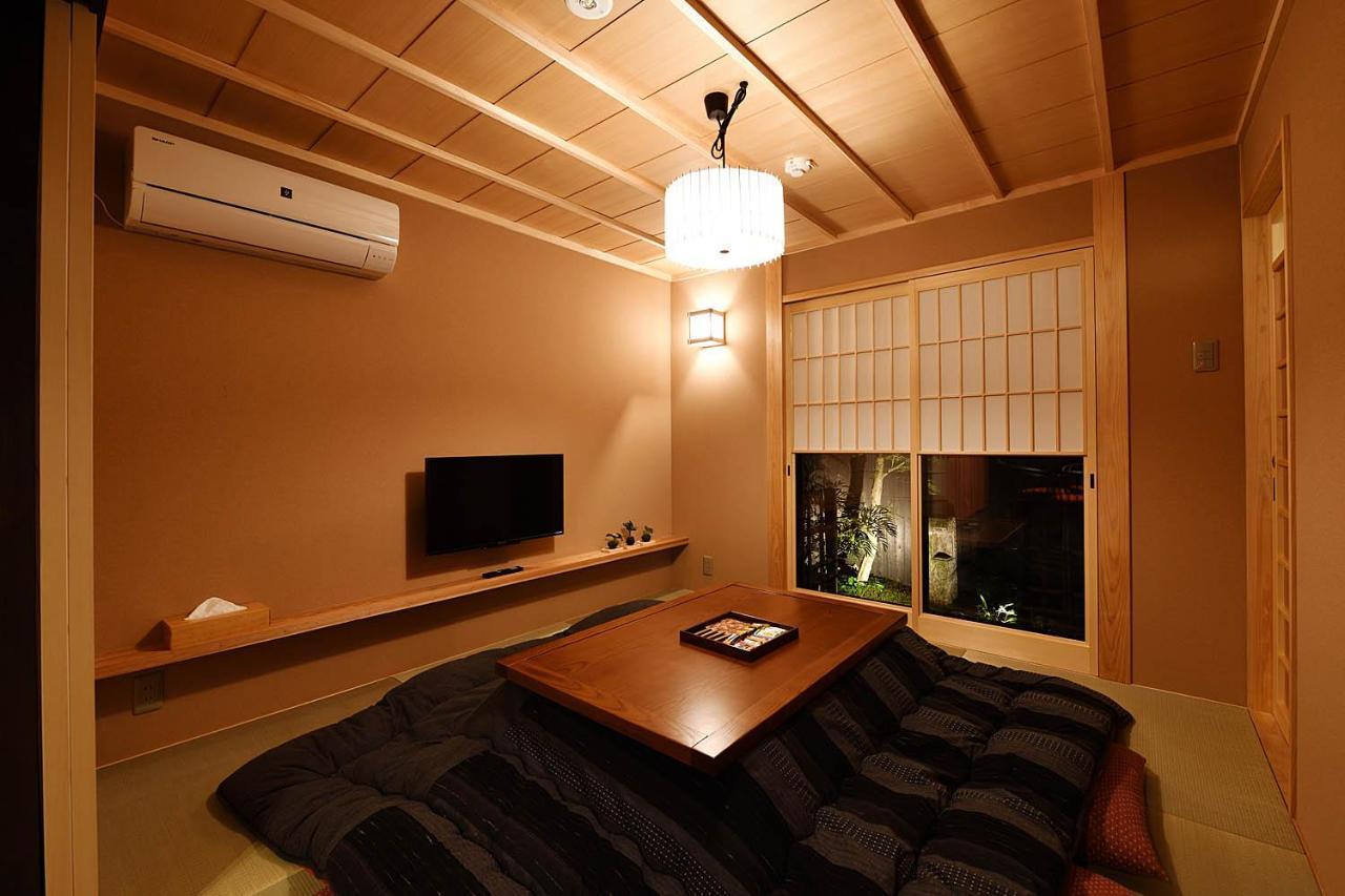 Tachibanaya Nanajo Kamogawa *