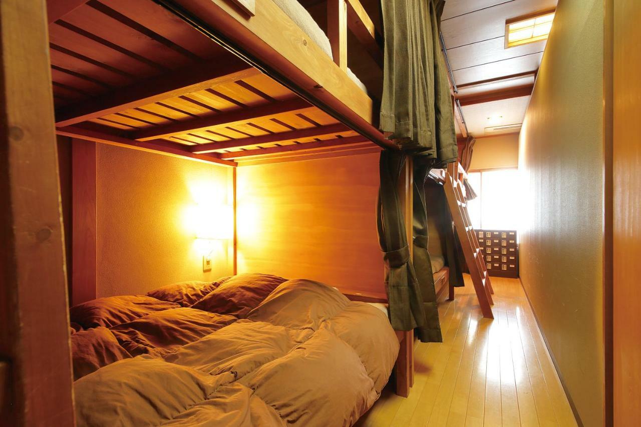 Miyagawacho Hanakanzashi Guest house