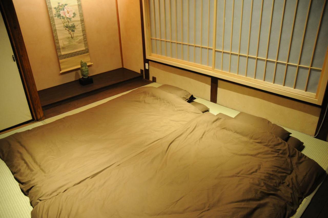 Pangea Nijo Guest house Kyoto