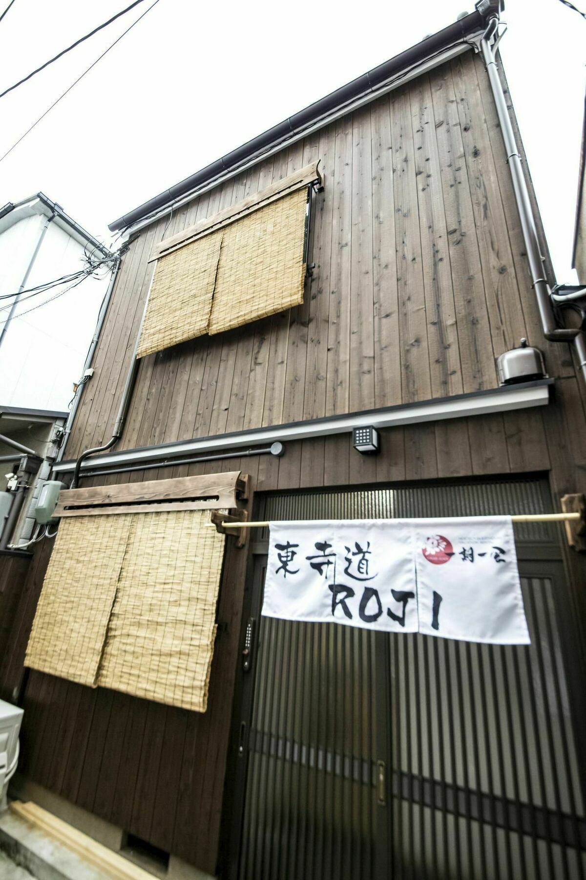 Toujimichi Roji *