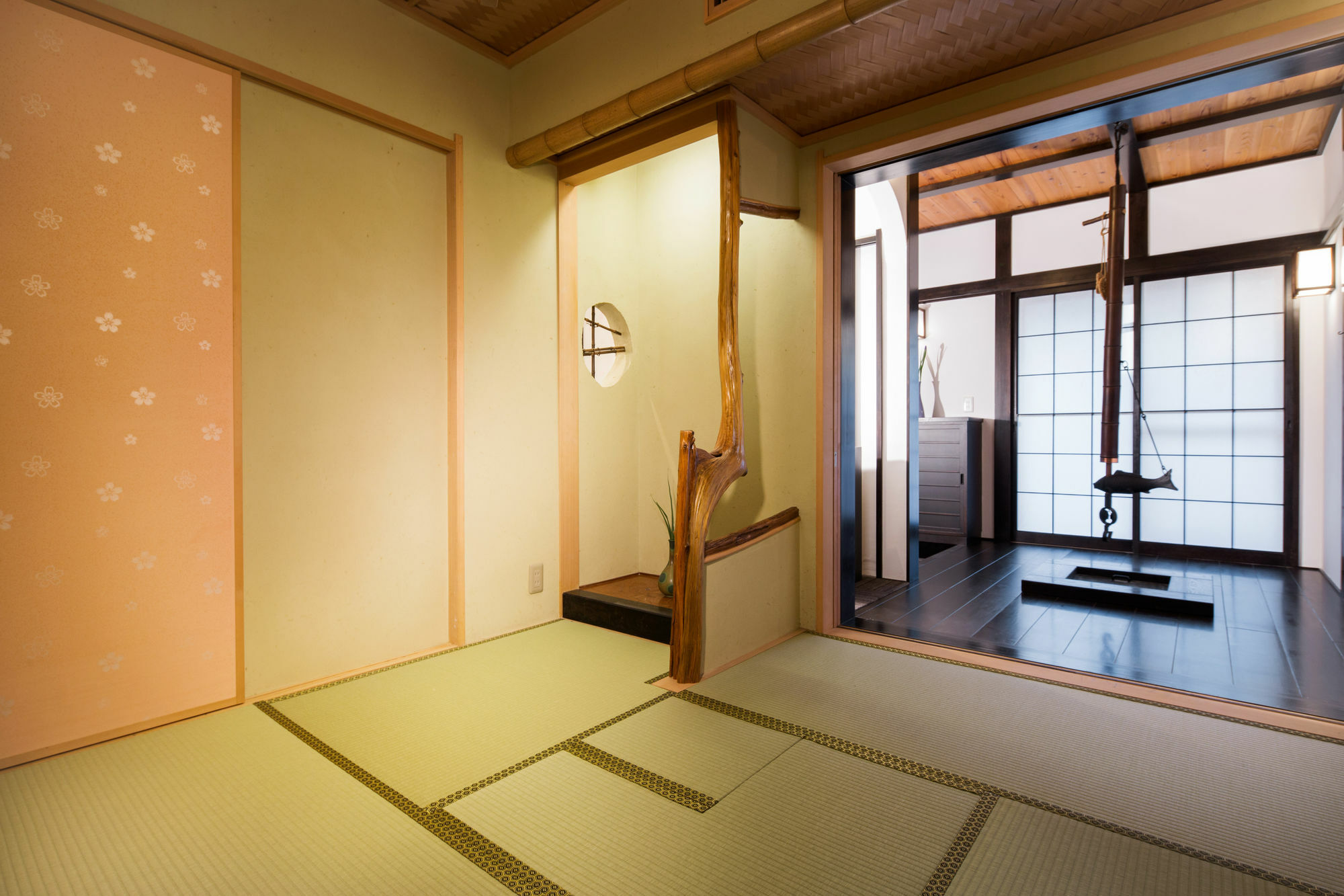 Tsuhana Apartment