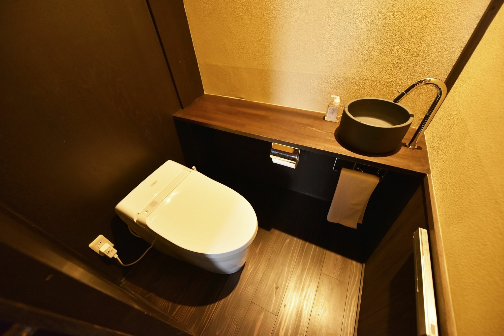 Kuraya Senbonsanjo * Kyoto