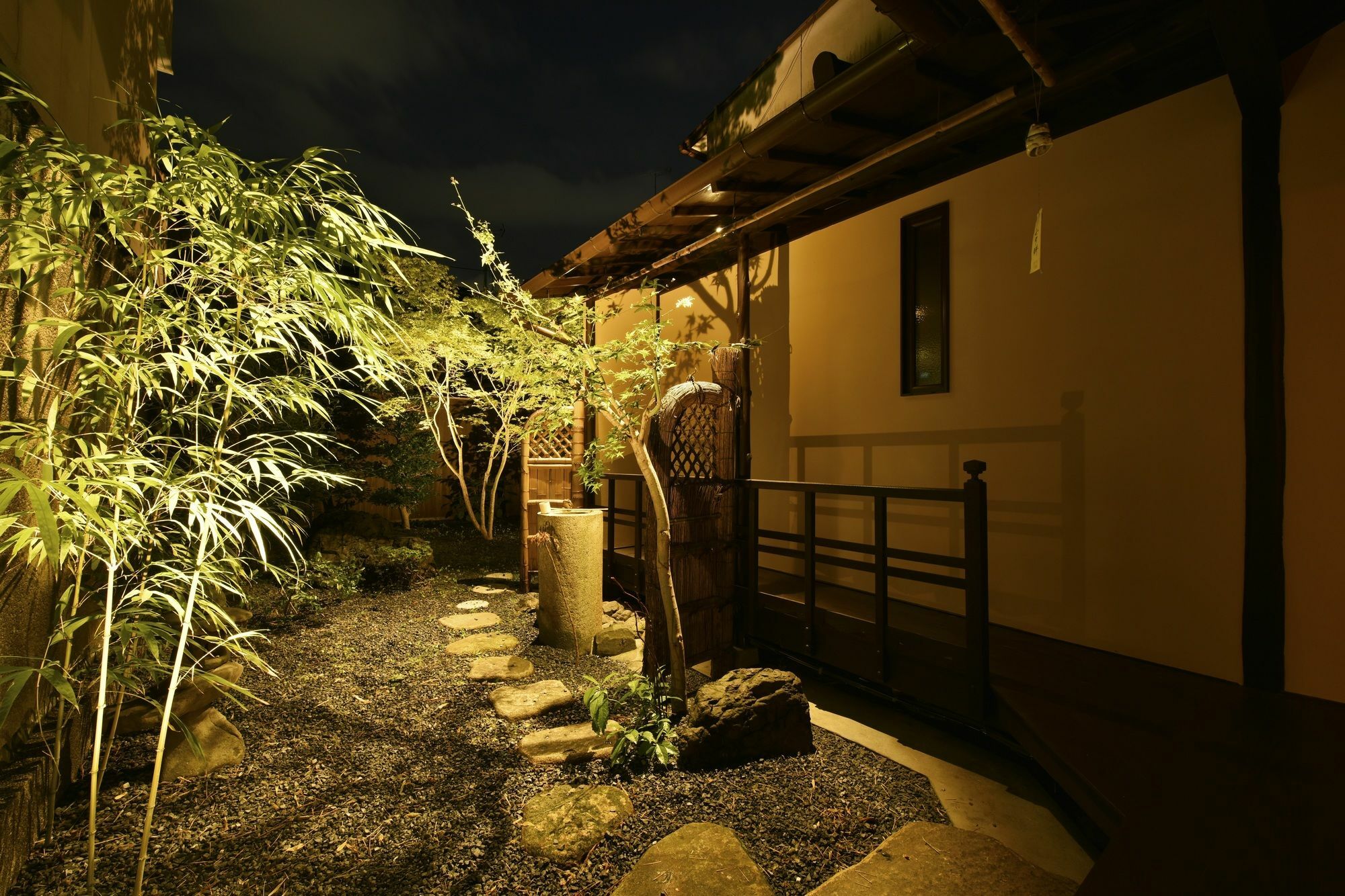 Kuraya Senbonsanjo * Kyoto