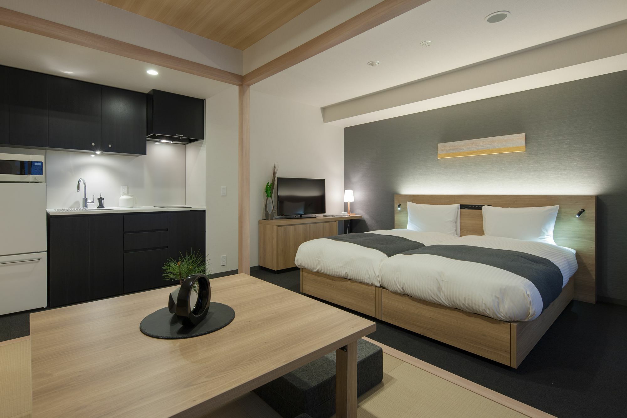 Mimaru Shinmachi Sanjo Hotel