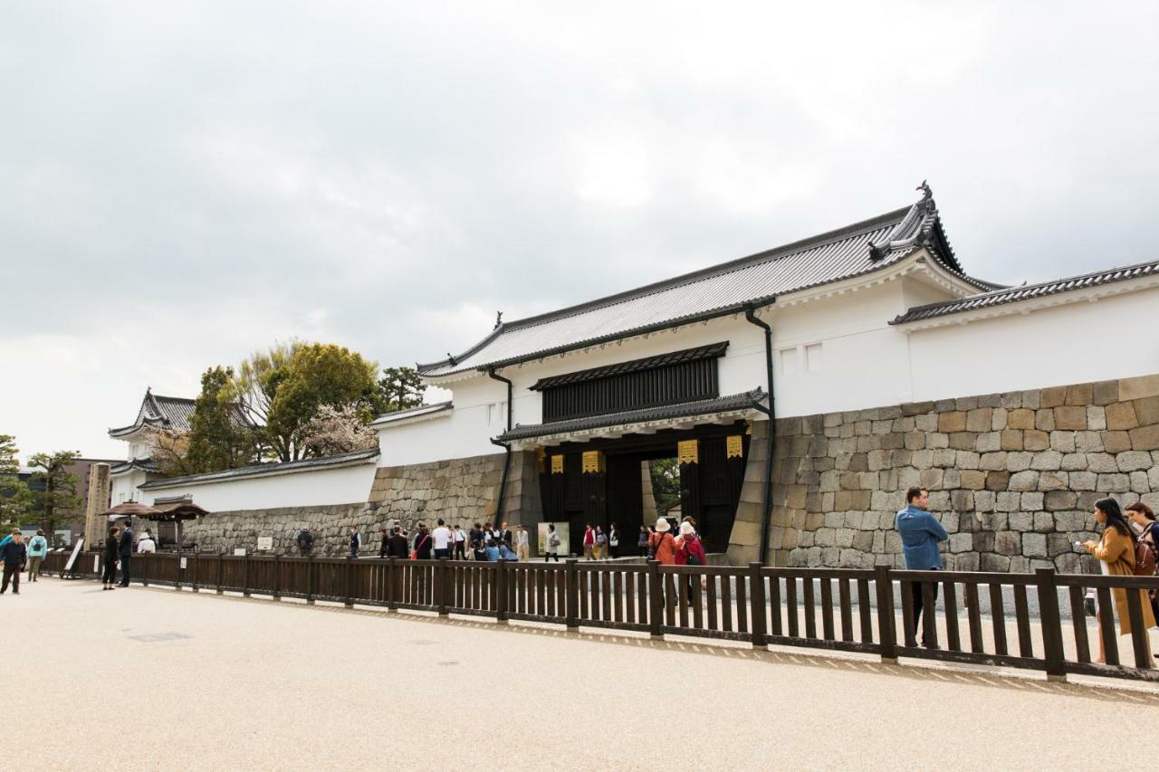 Hotel Raku 3*