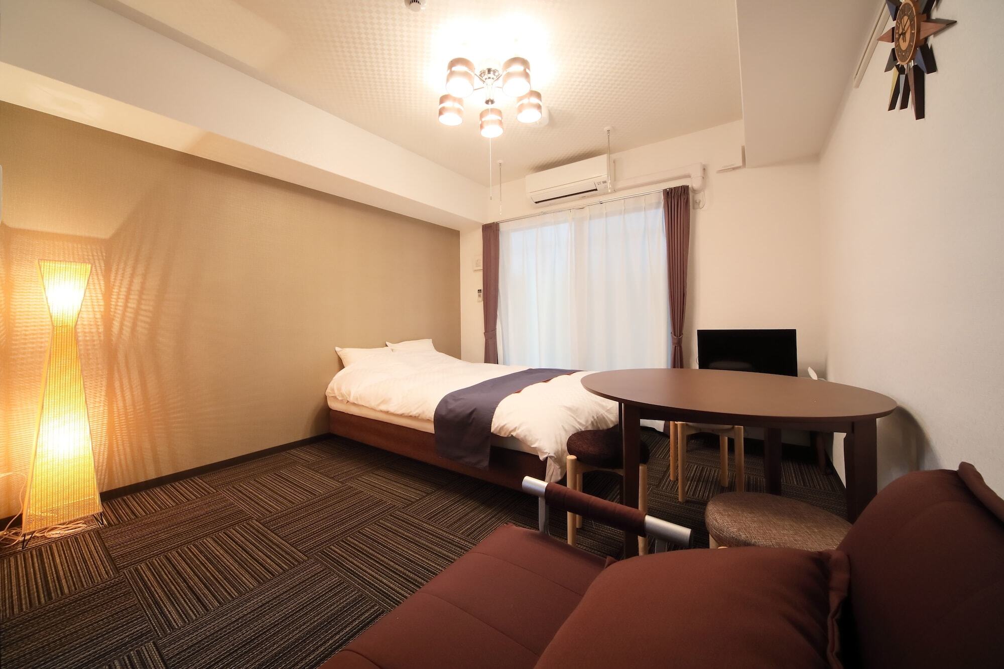 Apartment Succeed Fushimi Kyomachi *
