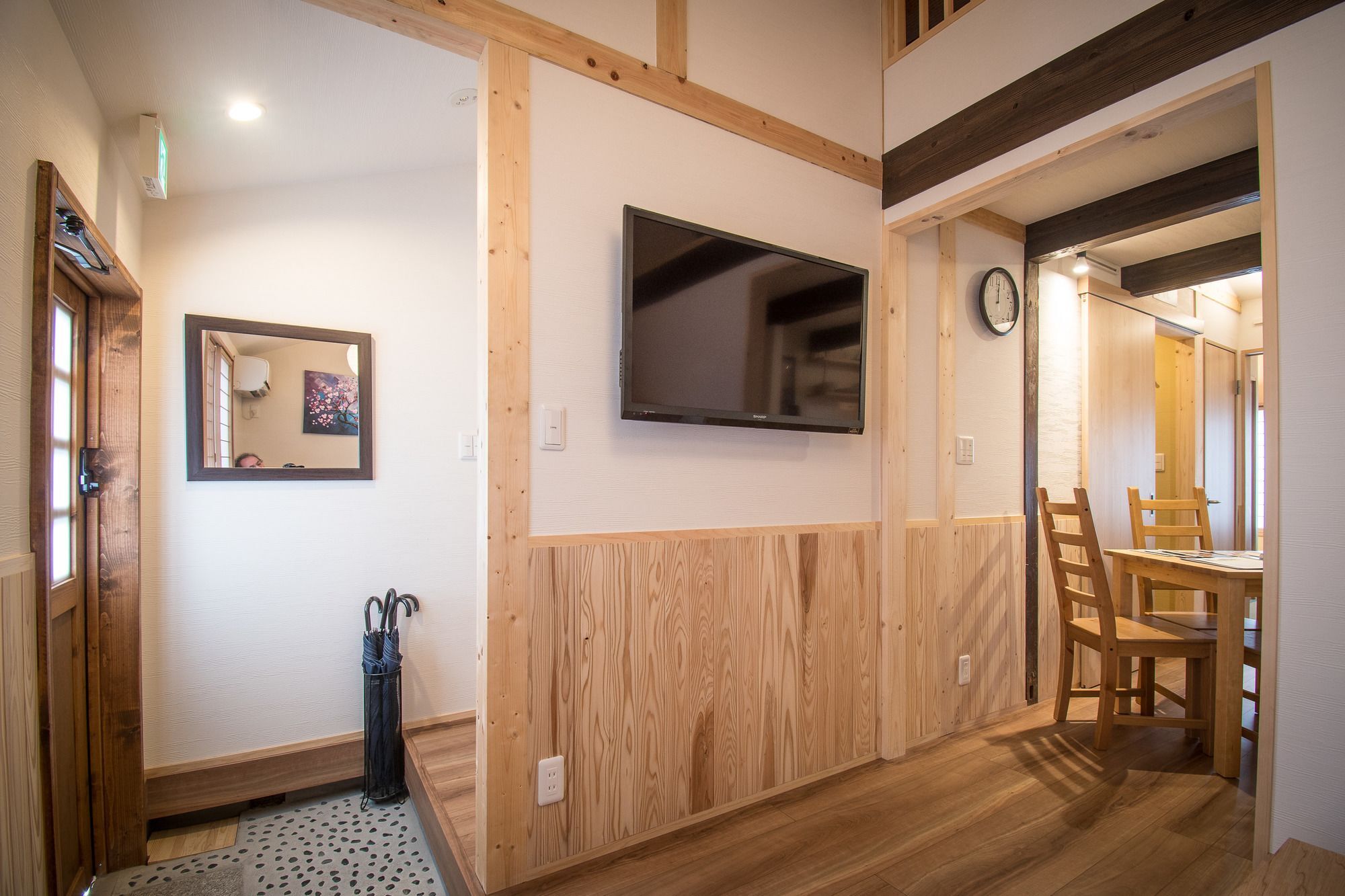 Apartment Blue Tengu Kujo *