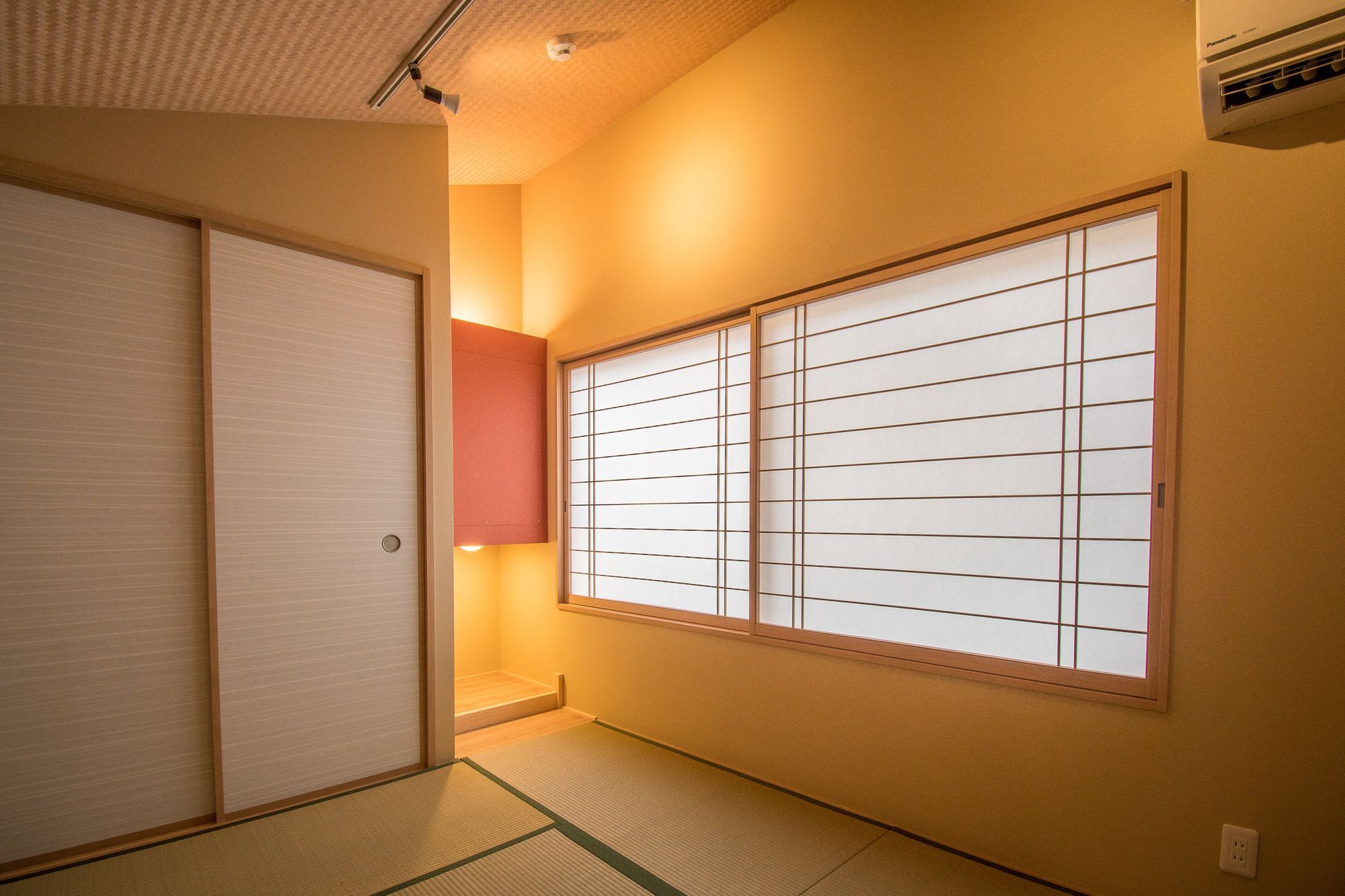 Apartment Blue Tengu Kujo