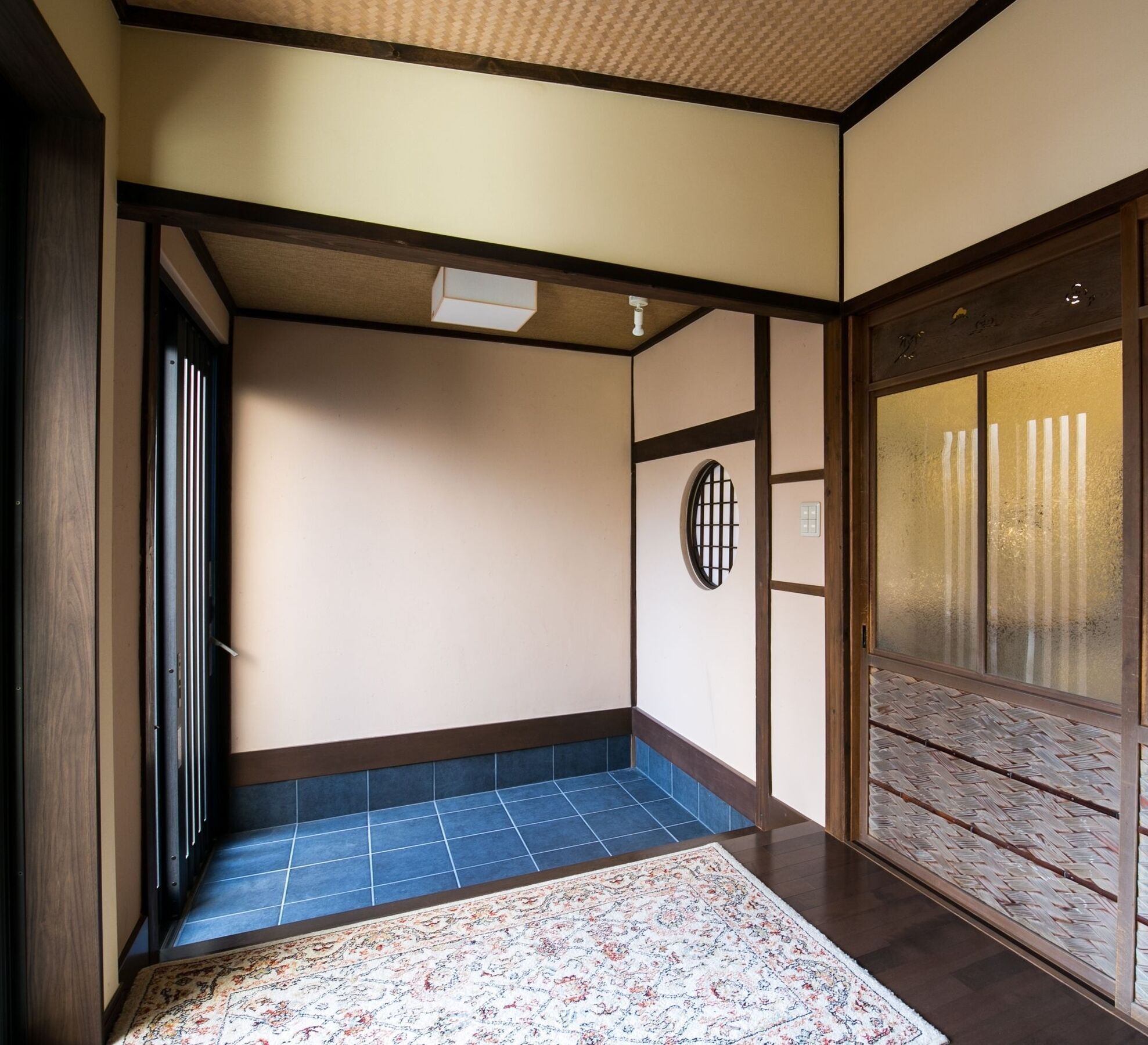 Hatagoya Kamishichiken *