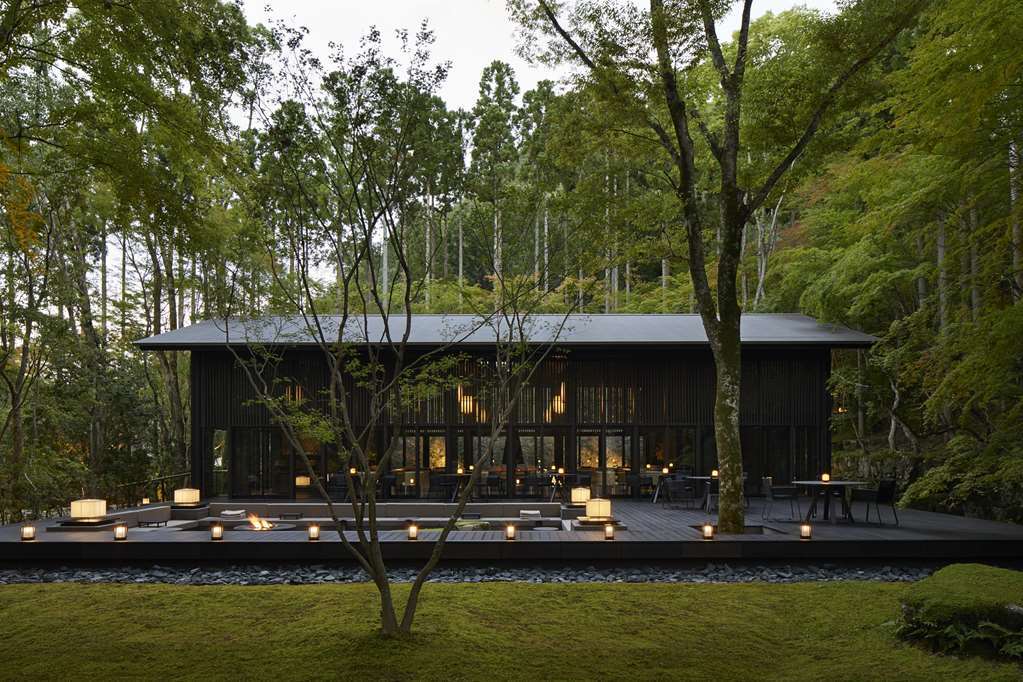 Aman Hotel